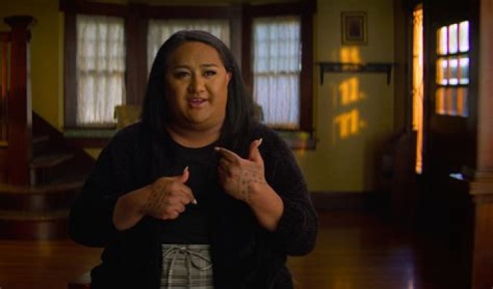 Ronaiah “Naya” Tuiasosopo Net Worth: Where Is Manti Te’o Fake Girlfriend Now?